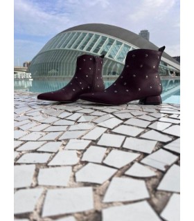 608K127-Botin-Burdeos-Tachas-Azarey-6-600x800