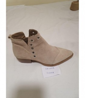 7310_SALOME-0fb8e9b1-d112-44a2-9d22-11389d38ecce